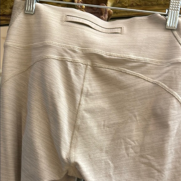 Outdoor Voices athletic leggings - Picture 5 of 5